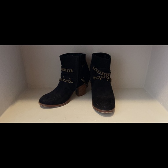 Shoes - Nike shoes, just fab heels & boots for $25 a pair
